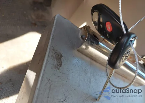 2005 Toyota Sienna Le from USA, damaged, VIN 5TDZA23C25S385538